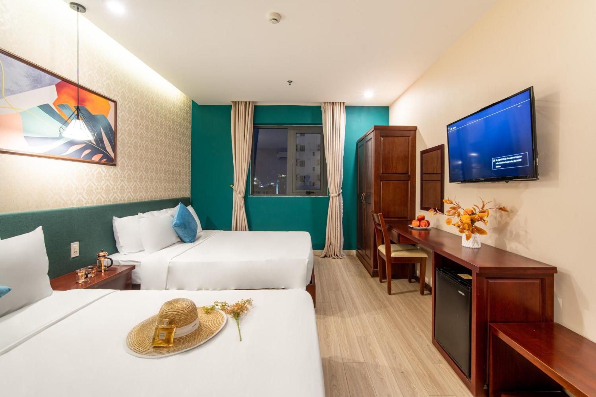 May Beach Hotel Khách sạn