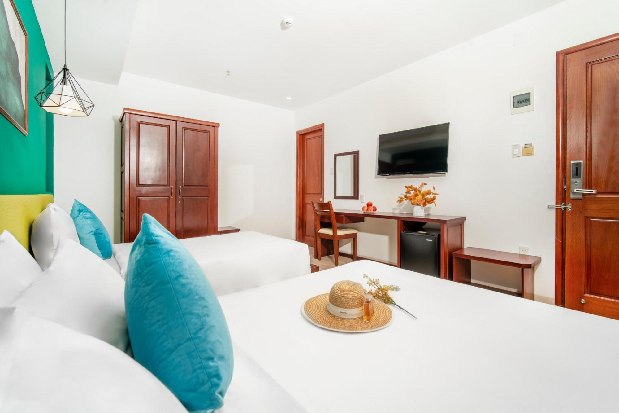 Khách sạn May Beach Hotel 4*