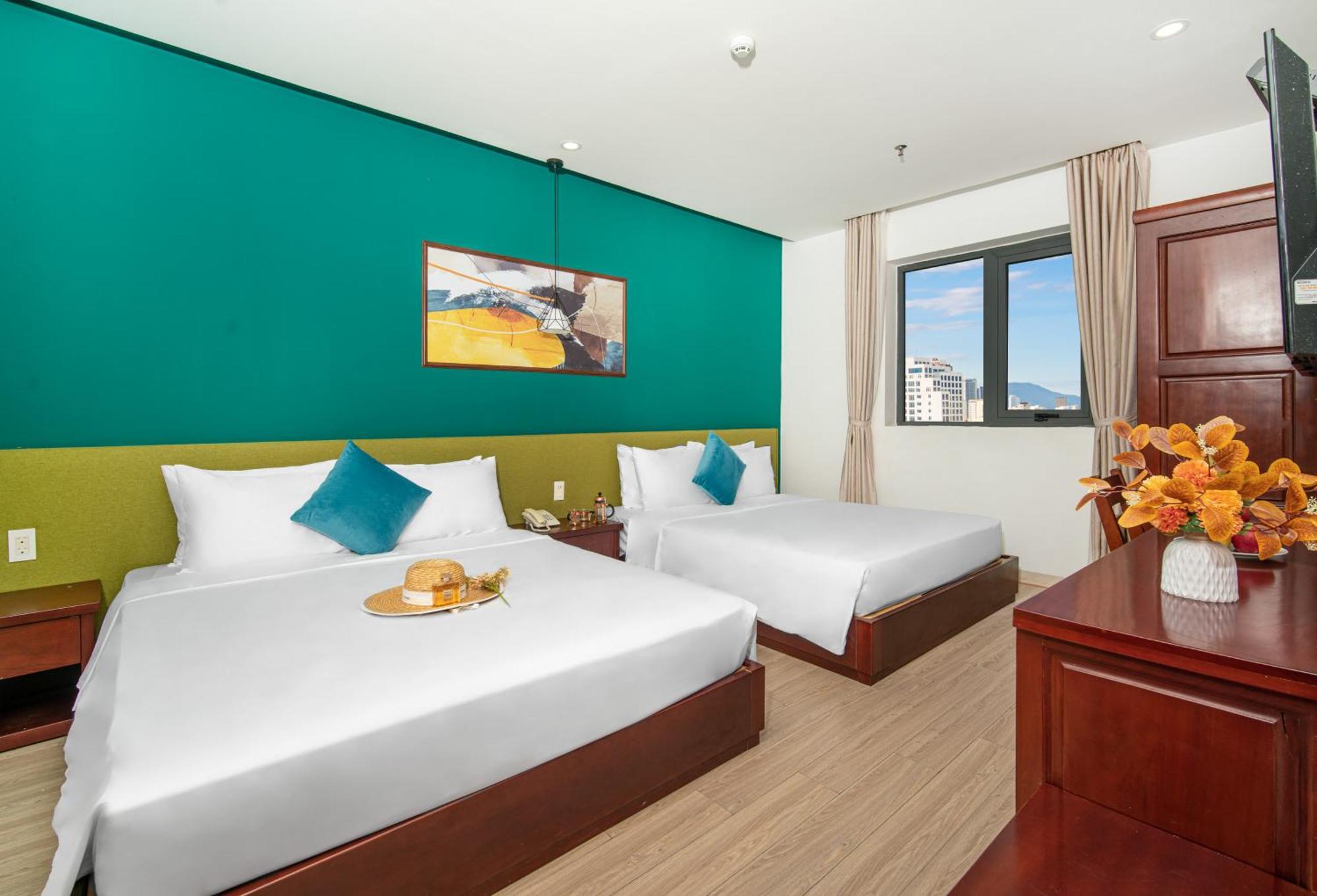 May Beach Hotel Khách sạn
