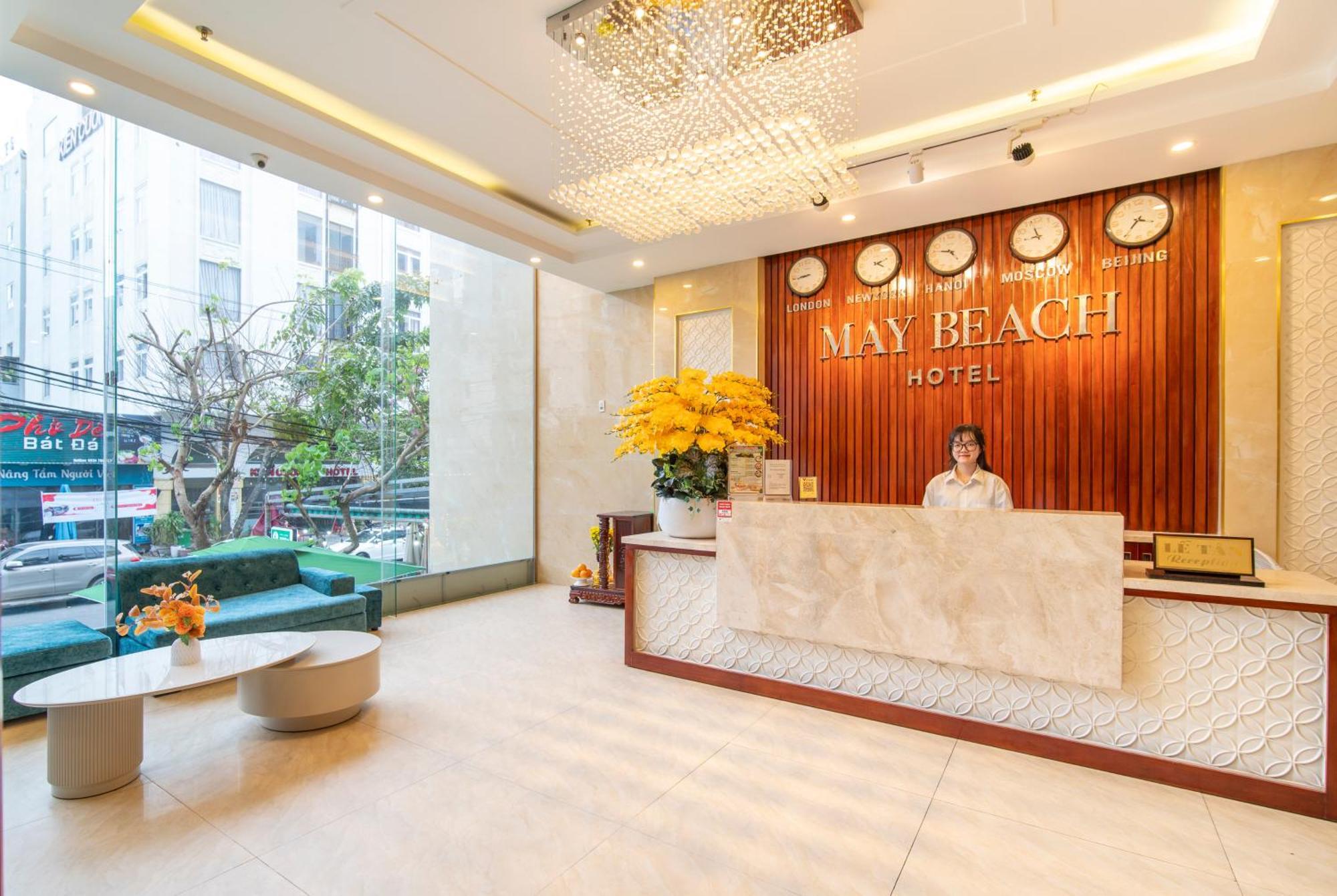 Отель May Beach Hotel